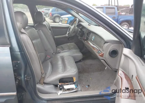 2002 Buick Park Avenue Ultra z USA, uszkodzony, nr VIN 1G4CU541824107015